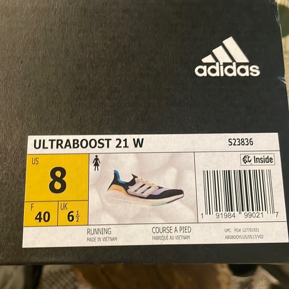 Adidas women’s ultra boost 21 running shoe - Picture 2 of 5